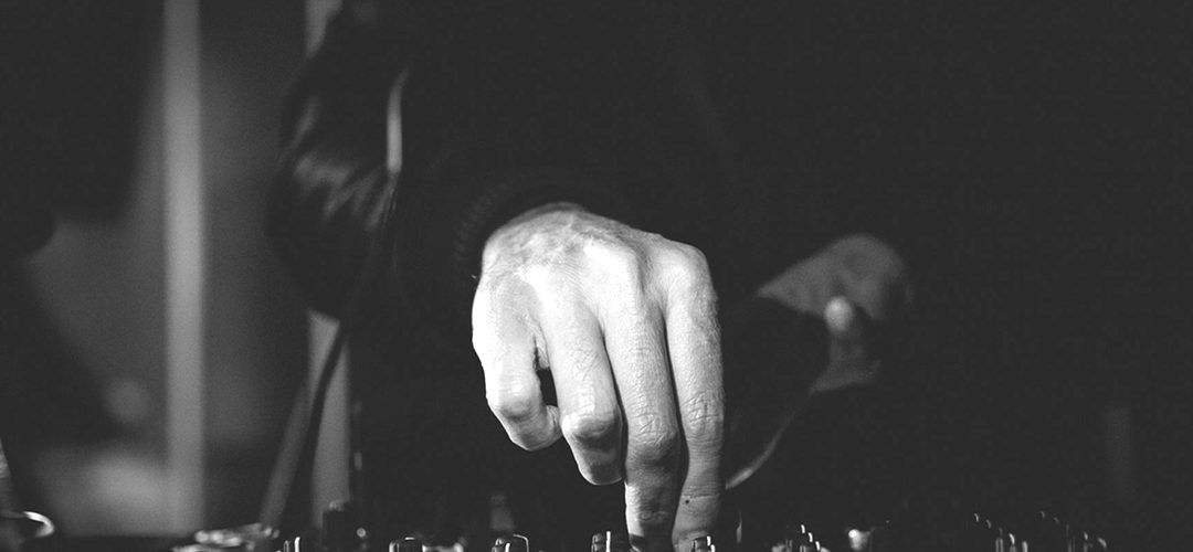 Hand on the mixer